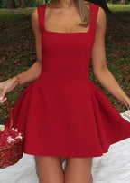 Vivienne Dress - Scarlet  GEMMACHIC