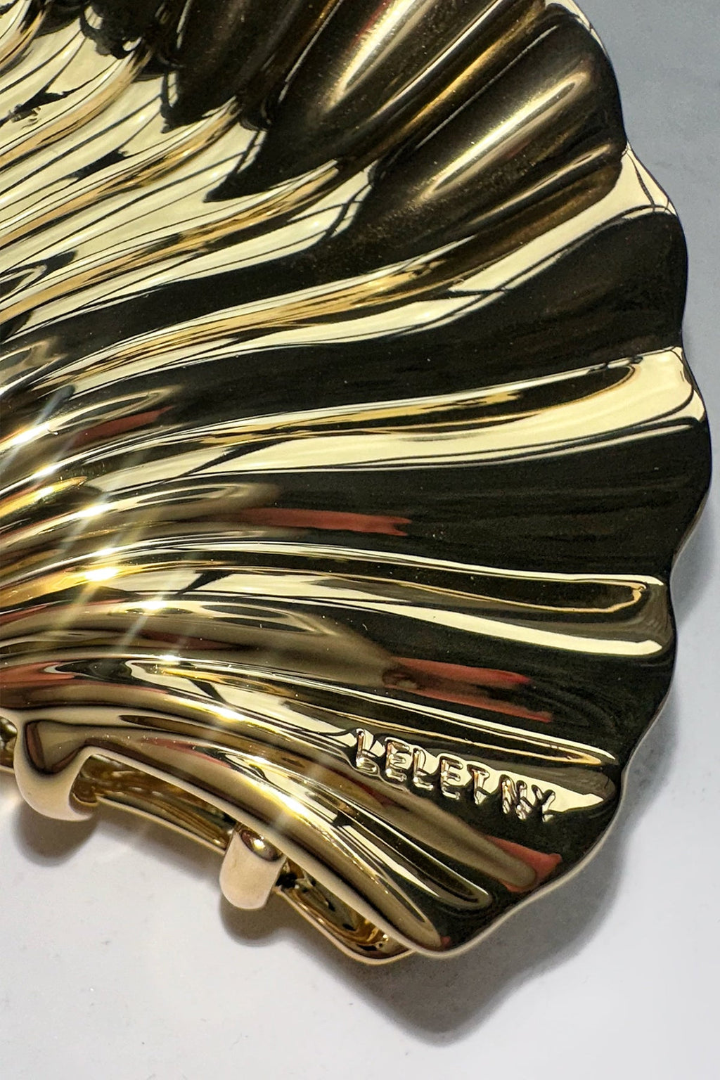 Glossy Shell Claw Clip  GEMMACHIC