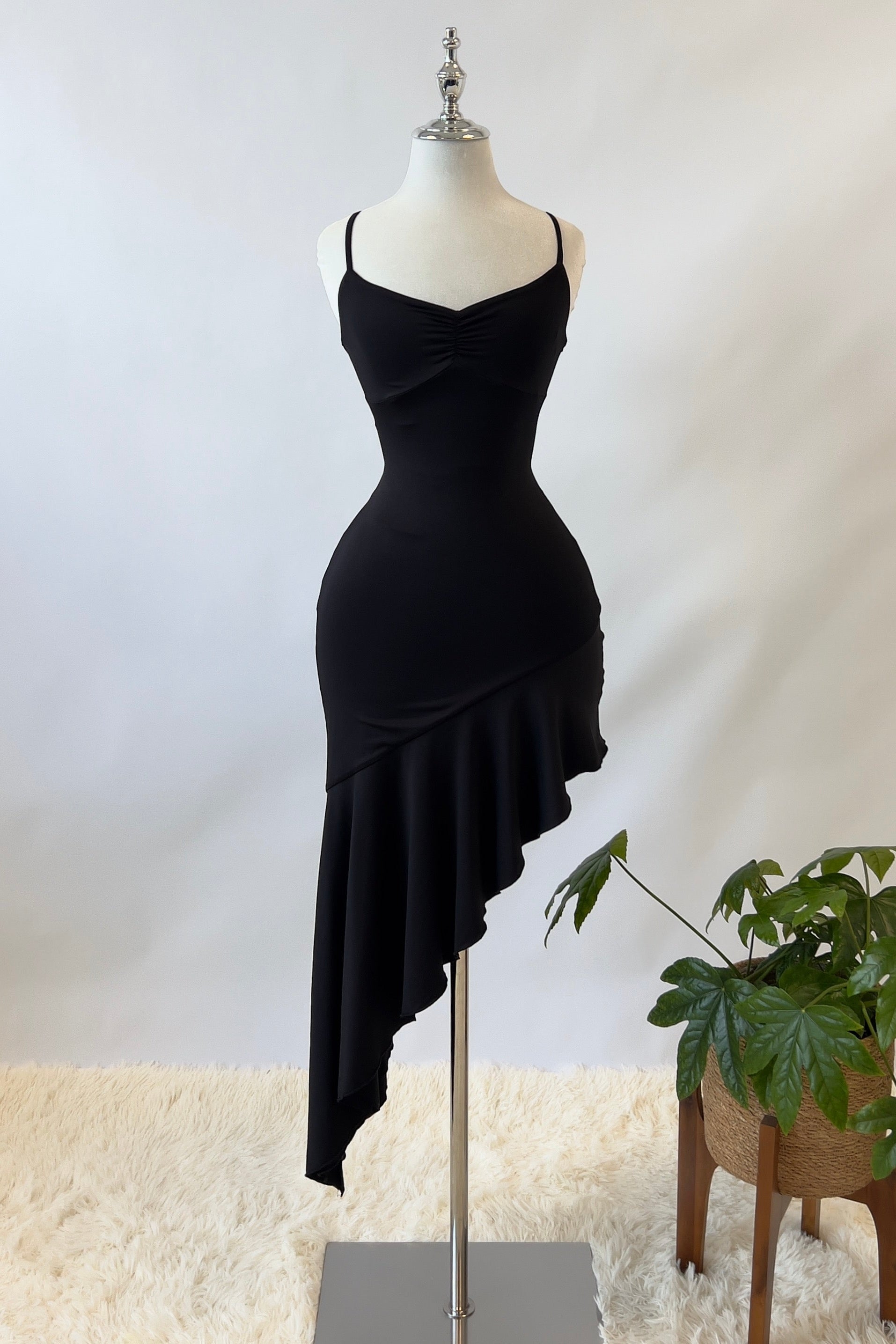 Fleur Midi Dress - Black  GEMMACHIC