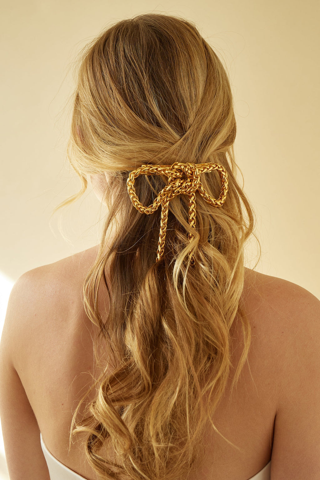 Kamala Chain Bow  GEMMACHIC