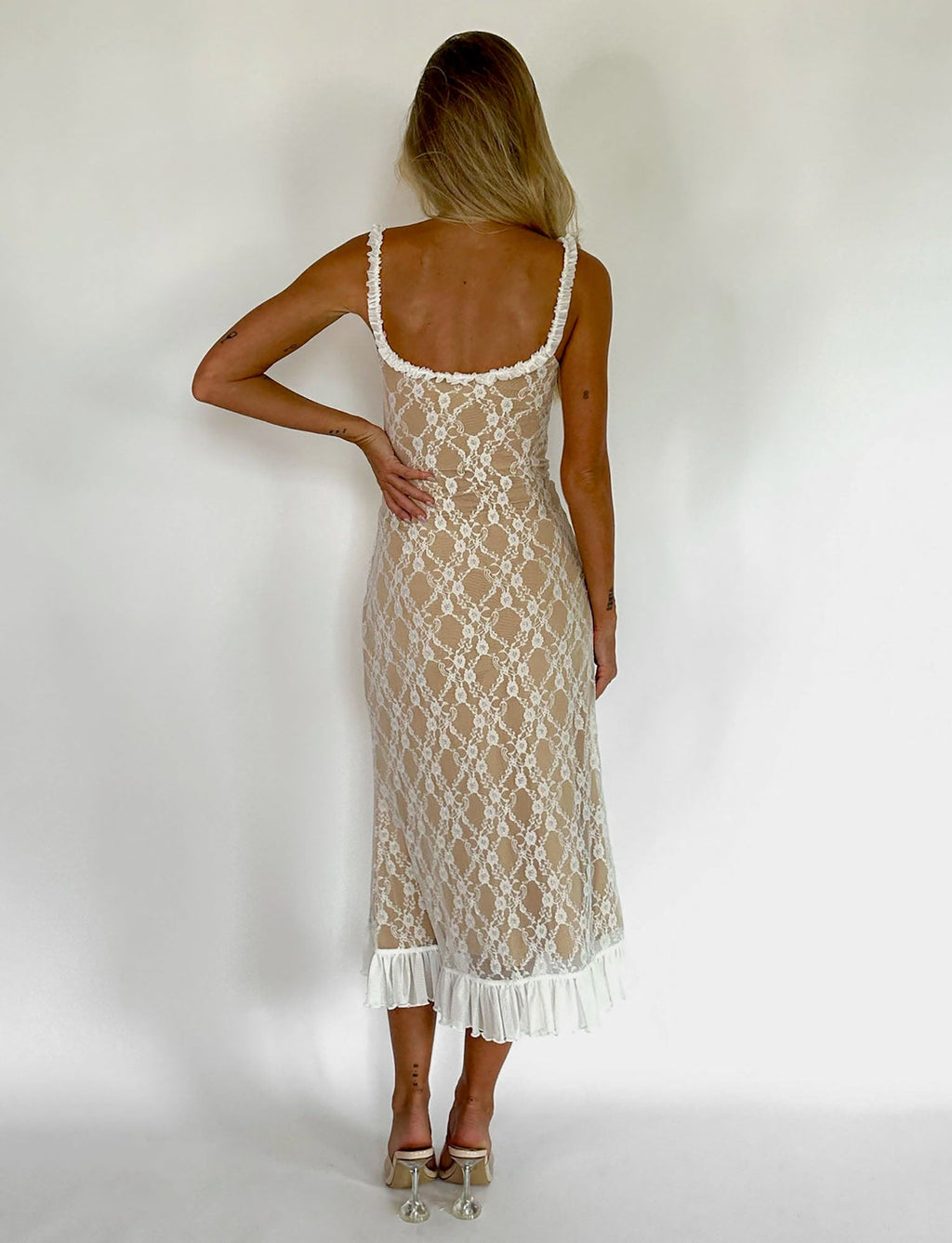 DEJA DRESS - WHITE : LACE  GEMMACHIC