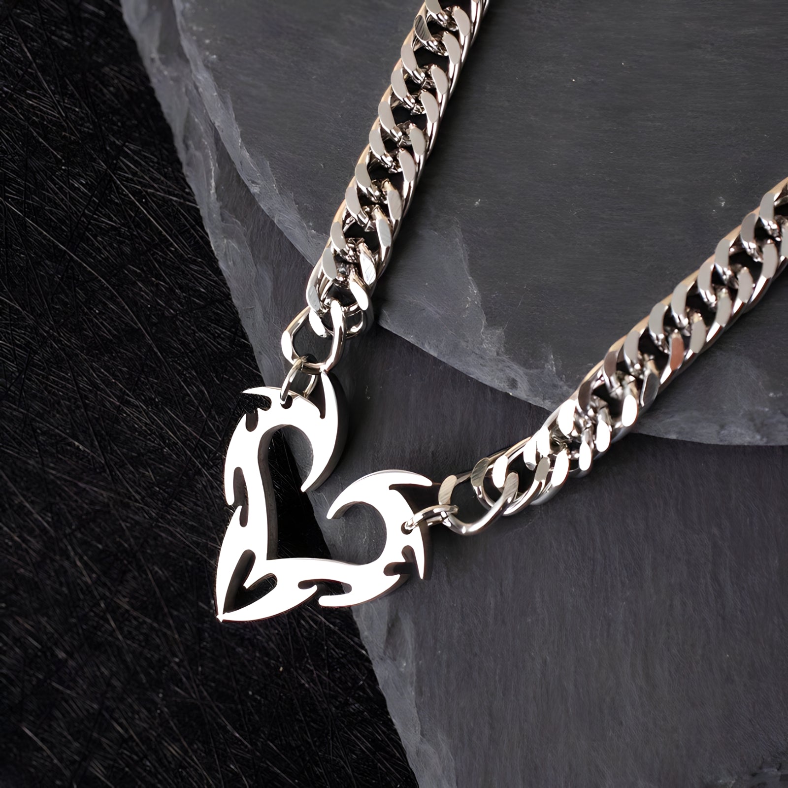 Barb Heart Necklace  GEMMACHIC