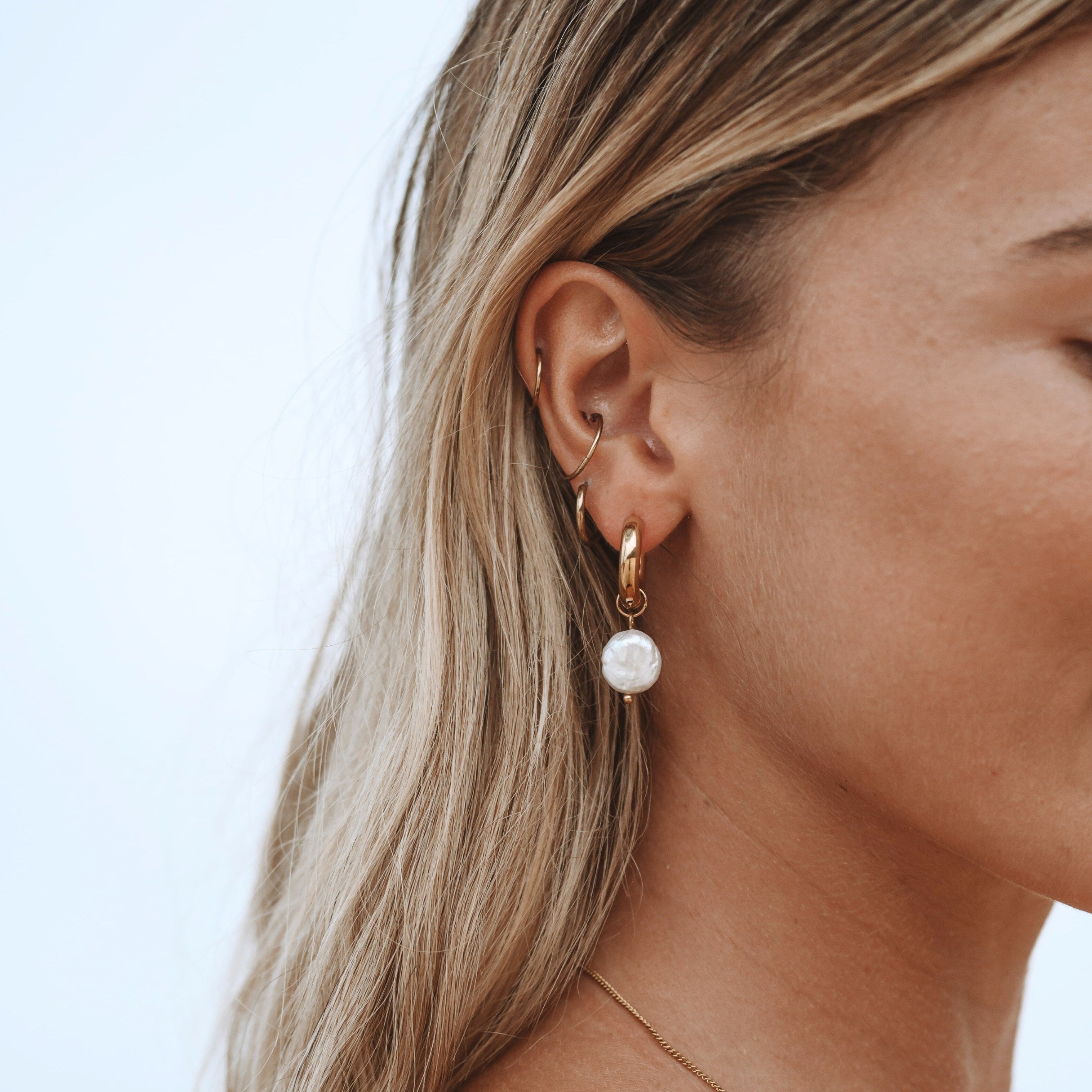 Chunky Pearl Hoops  GEMMACHIC