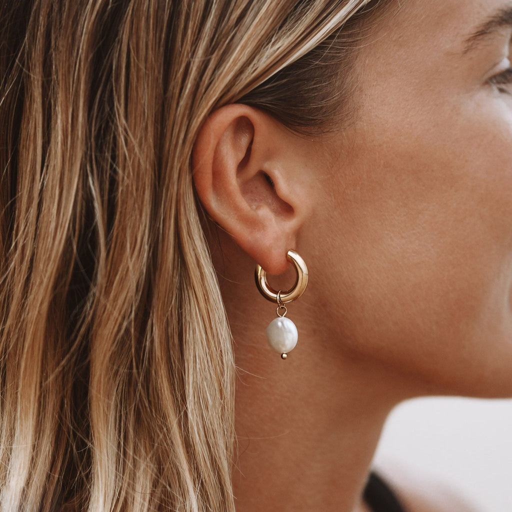 Chunky Pearl Hoops  GEMMACHIC