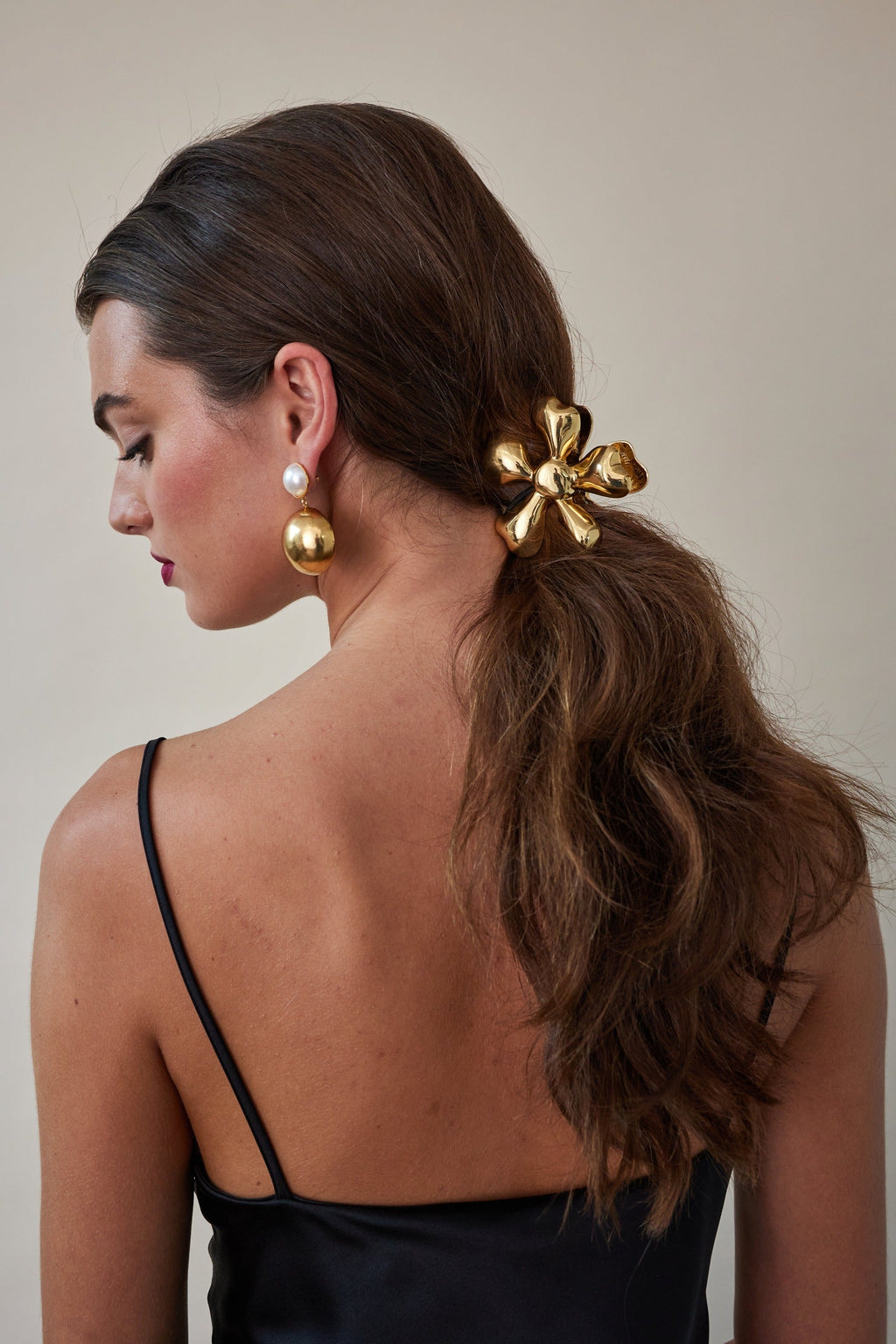 Glossy Daisy Claw Clip  GEMMACHIC