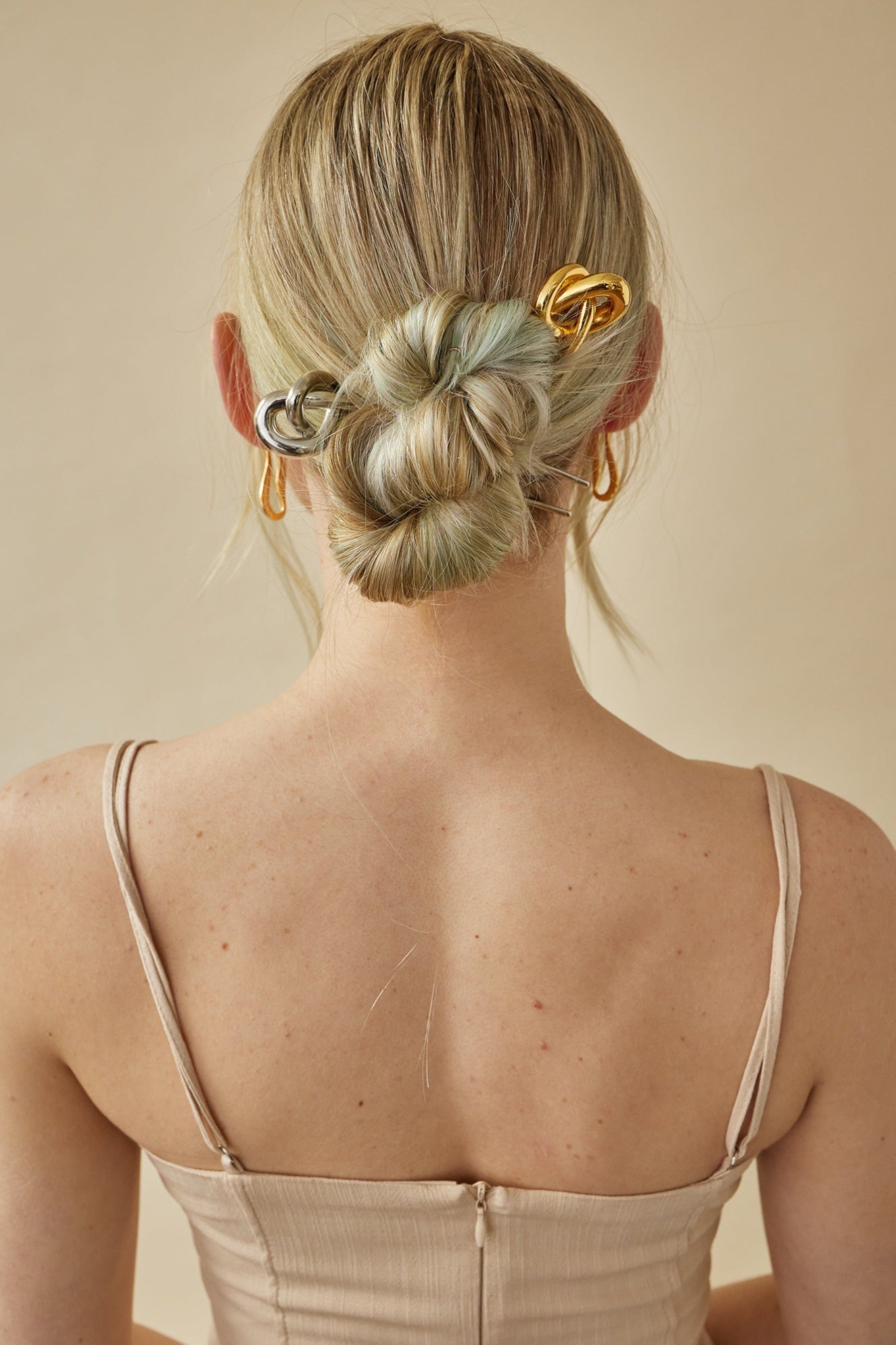 Glossy Knot French Pin  GEMMACHIC