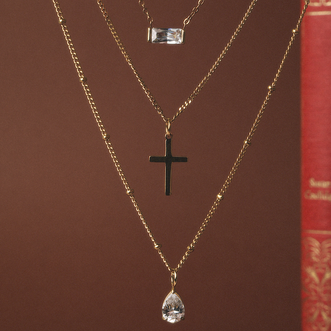 Cross Necklace  GEMMACHIC